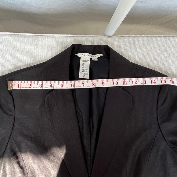 Studio (8 US) silk & linen one-button blazer in black - Picture 12 of 16
